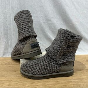 UGG Classic Cardy Grey Knit Button Boots Women’s Size 7